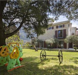 5 bedroom bayside villa with pool near Kotor, sleeps 12